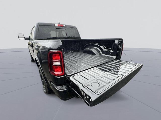 Photo of 2025 Diamond Black Crystal Pearlcoat RAM 1500