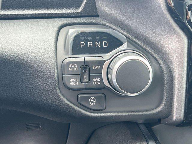 Photo of 2025 Diamond Black Crystal Pearlcoat RAM 1500
