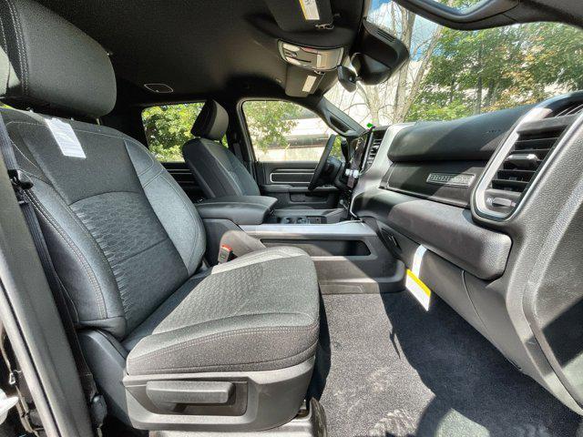 Photo of 2025 Diamond Black Crystal Pearlcoat RAM 2500