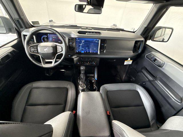 Photo of 2024 CARBONIZED GRAY METALLIC Ford Bronco
