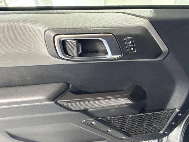 Photo of 2024 CARBONIZED GRAY METALLIC Ford Bronco