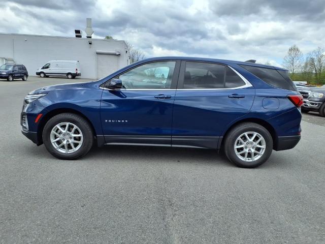 Photo of 2022 Blue Glow Metallic Chevrolet Equinox