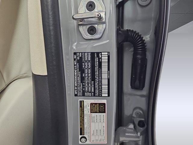 Photo of 2025 MANUFAKTUR Alpine Grey Mercedes-Benz GLE 350