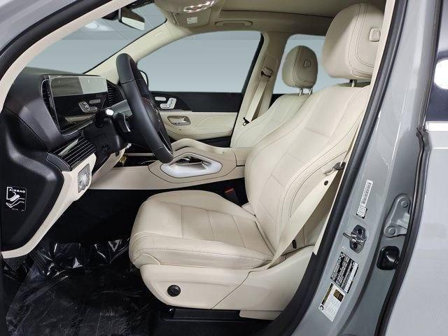 Photo of 2025 MANUFAKTUR Alpine Grey Mercedes-Benz GLE 350