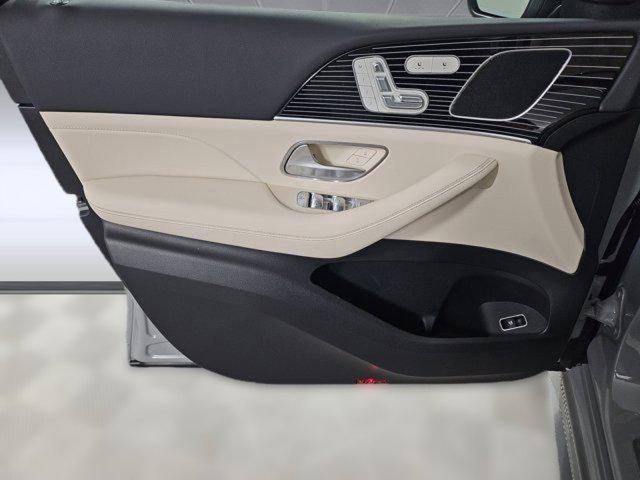 Photo of 2025 MANUFAKTUR Alpine Grey Mercedes-Benz GLE 350