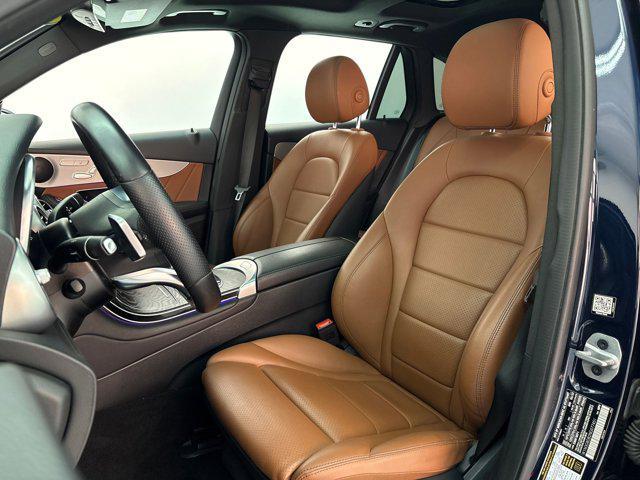 Photo of 2022 Blue Mercedes-Benz GLC 300