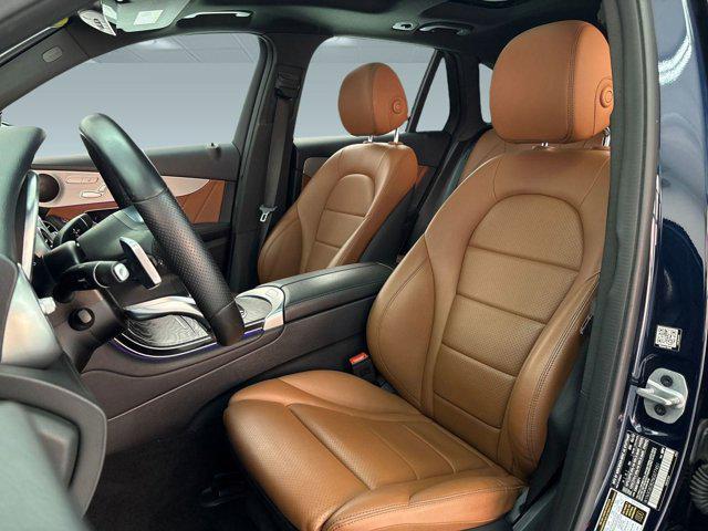 Photo of 2022 Blue Mercedes-Benz GLC 300
