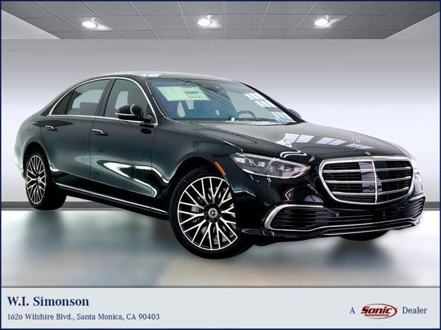 Photo of 2025 Black Mercedes-Benz S-Class
