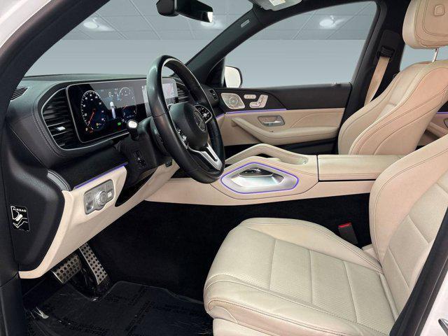 Photo of 2023 White Mercedes-Benz GLS 450