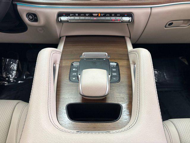 Photo of 2023 White Mercedes-Benz GLE 350