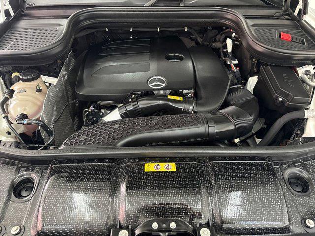 Photo of 2023 White Mercedes-Benz GLE 350