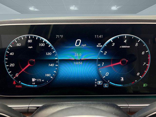 Photo of 2023 White Mercedes-Benz GLE 350