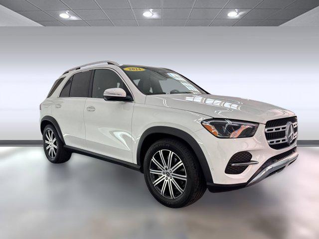 Photo of 2024 White Mercedes-Benz GLE 350