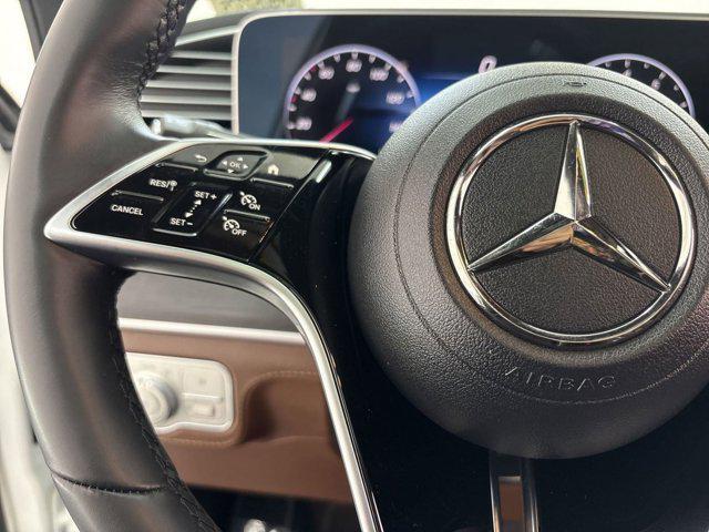 Photo of 2024 White Mercedes-Benz GLE 350