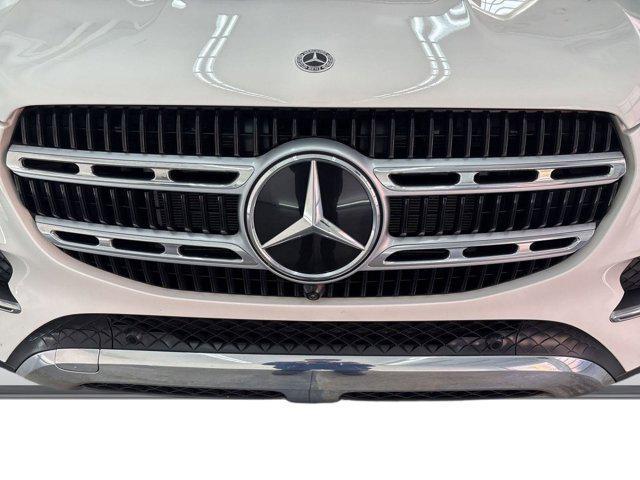 Photo of 2024 White Mercedes-Benz GLE 350