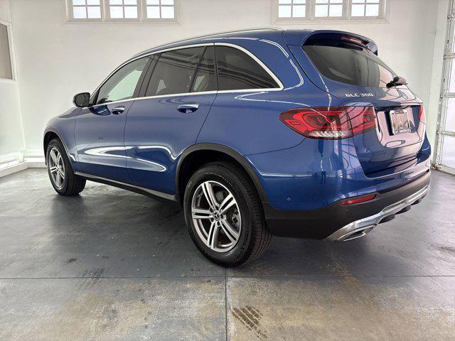 Photo of 2022 Blue Mercedes-Benz GLC 300