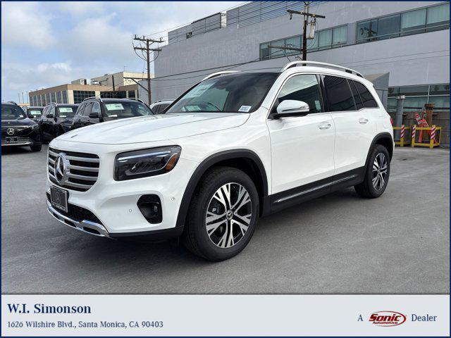 Photo of 2026 Polar White Mercedes-Benz GLB 250