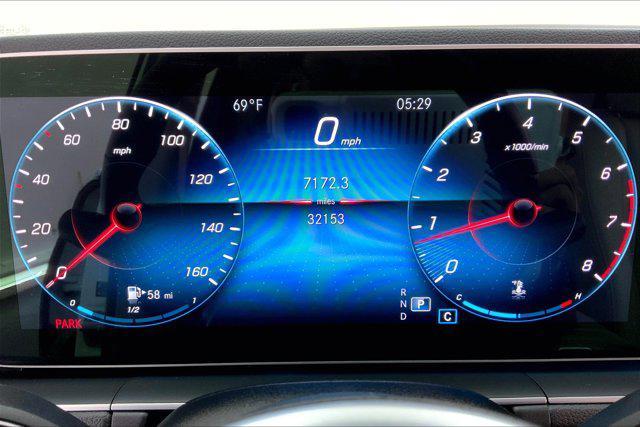 Photo of 2022 White Mercedes-Benz GLE 350
