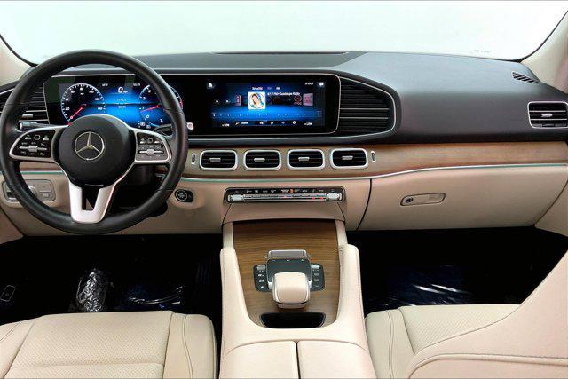 Photo of 2022 White Mercedes-Benz GLE 350