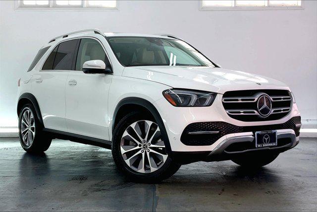 Photo of 2022 White Mercedes-Benz GLE 350