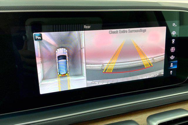 Photo of 2022 White Mercedes-Benz GLE 350