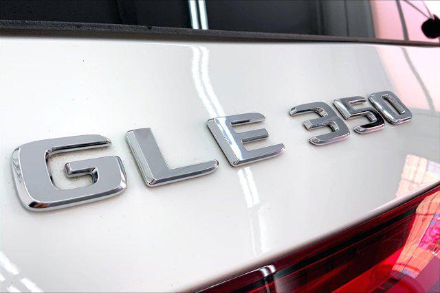 Photo of 2022 White Mercedes-Benz GLE 350