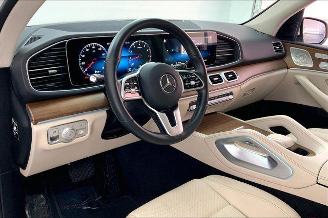 Photo of 2022 White Mercedes-Benz GLE 350