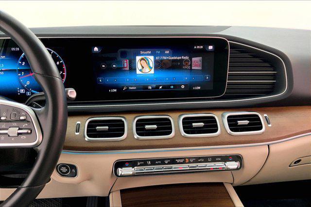 Photo of 2022 White Mercedes-Benz GLE 350