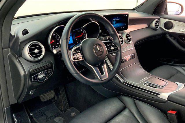 Photo of 2022 Black Mercedes-Benz GLC 300