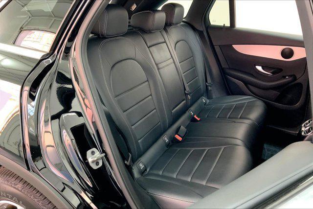 Photo of 2022 Black Mercedes-Benz GLC 300