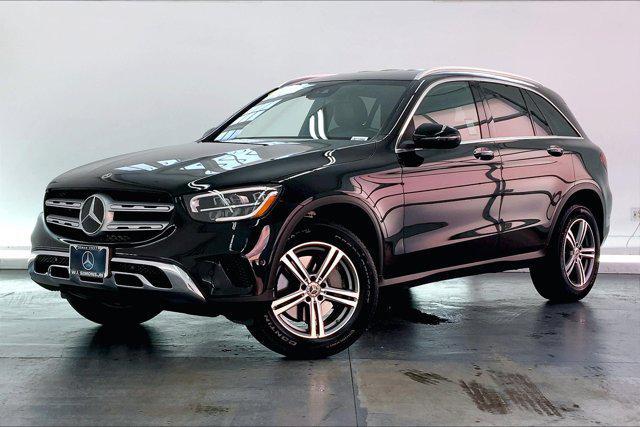 Photo of 2022 Black Mercedes-Benz GLC 300