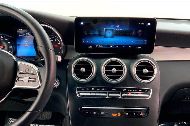 Photo of 2022 Black Mercedes-Benz GLC 300
