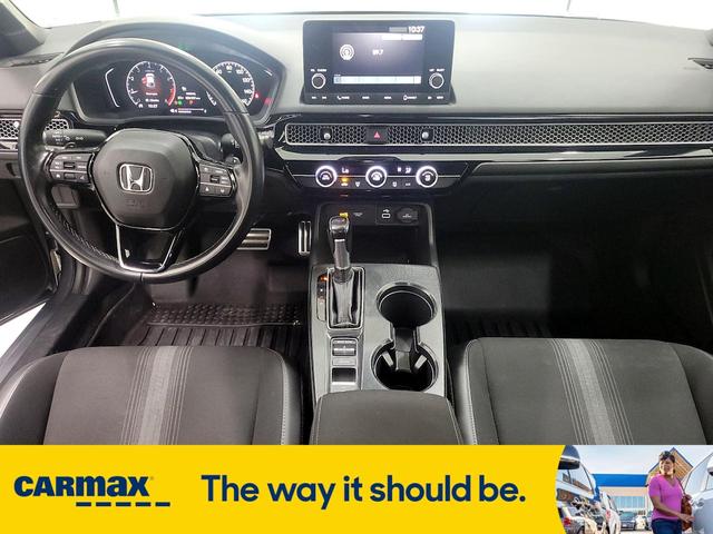 Photo of 2022 Silver Honda Civic