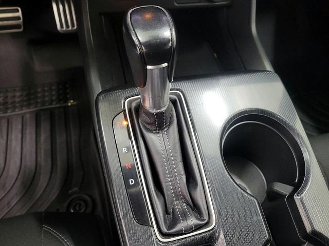 Photo of 2022 Silver Honda Civic