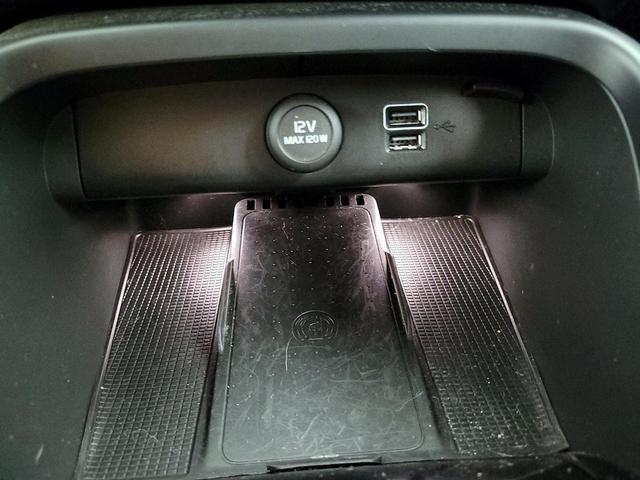 Photo of 2020 Blue Volvo XC40