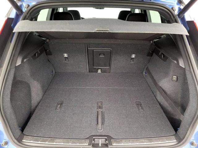 Photo of 2020 Blue Volvo XC40