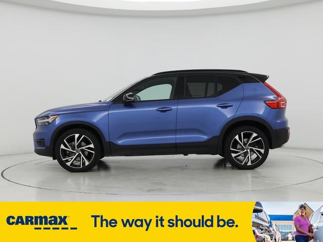 Photo of 2020 Blue Volvo XC40