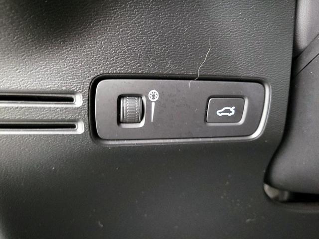 Photo of 2020 Blue Volvo XC40