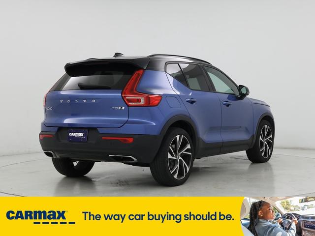 Photo of 2020 Blue Volvo XC40