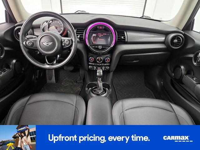Photo of 2017 White MINI Hardtop