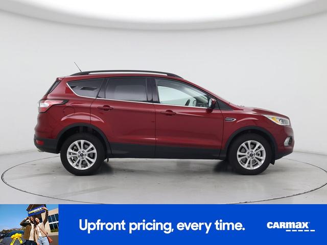 Photo of 2018 Red Ford Escape