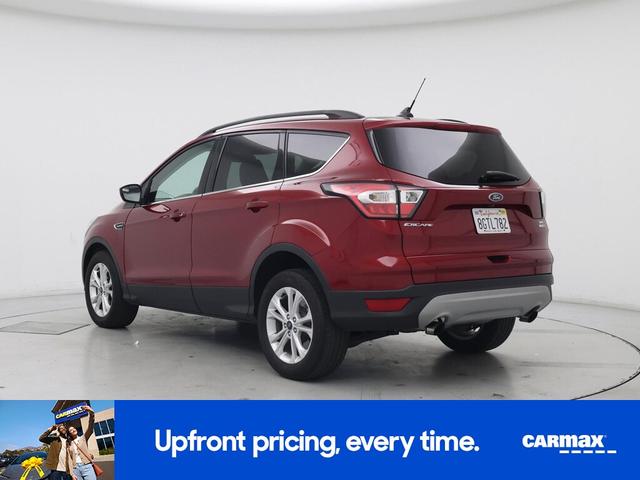Photo of 2018 Red Ford Escape