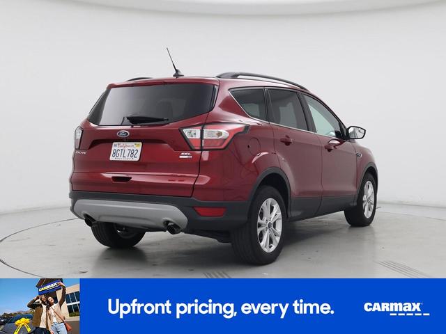 Photo of 2018 Red Ford Escape