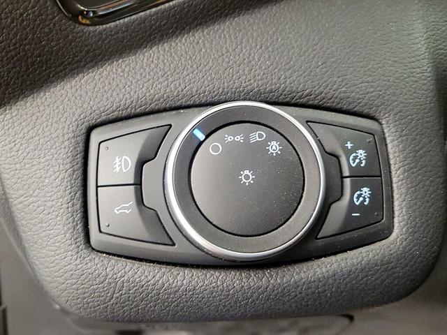 Photo of 2018 Red Ford Escape