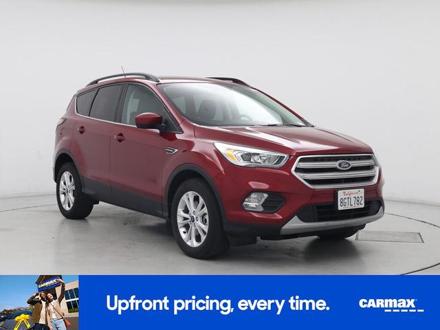 Photo of 2018 Red Ford Escape