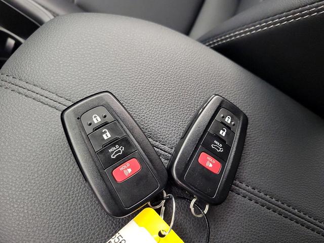 Photo of 2024 Blue Toyota RAV4 Hybrid