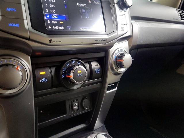 Photo of 2019 White Toyota 4Runner