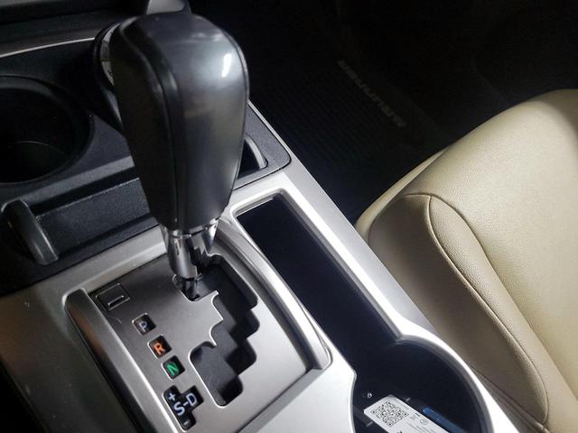 Photo of 2019 White Toyota 4Runner