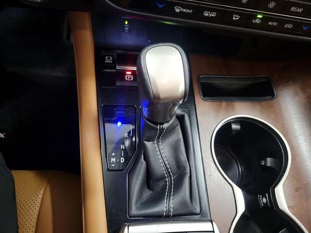 Photo of 2021 Green Lexus RX 350