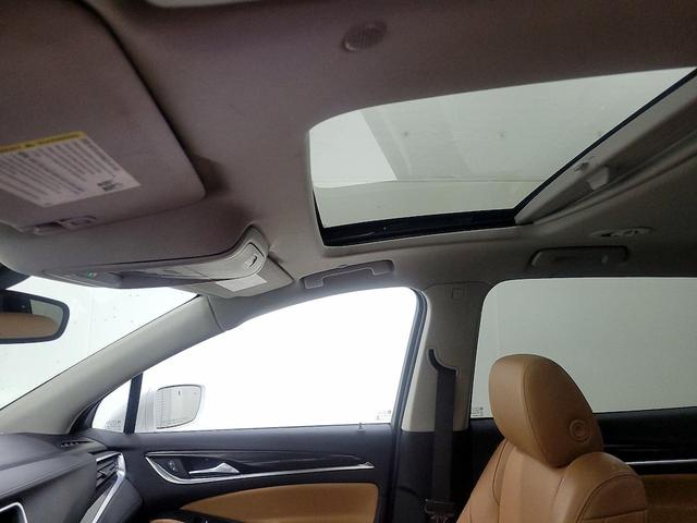 Photo of 2019 White Buick Enclave